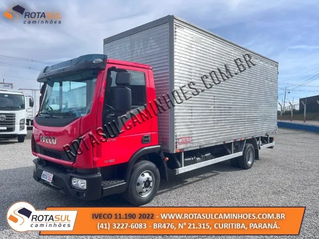 IVECO TECTOR 11-190 2022 Baú 6,20m