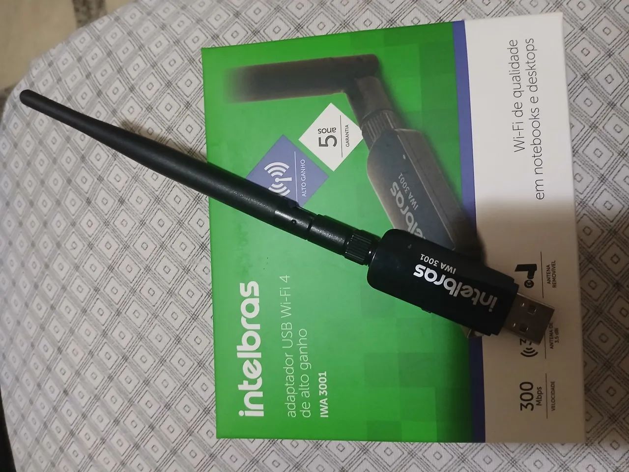 Adaptador wi fi USB intelbras 300 Mbps antena removível 64842097153409122