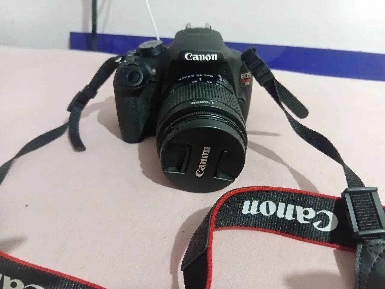 Câmera canon EOS Rebel T5 em ótimas condições 