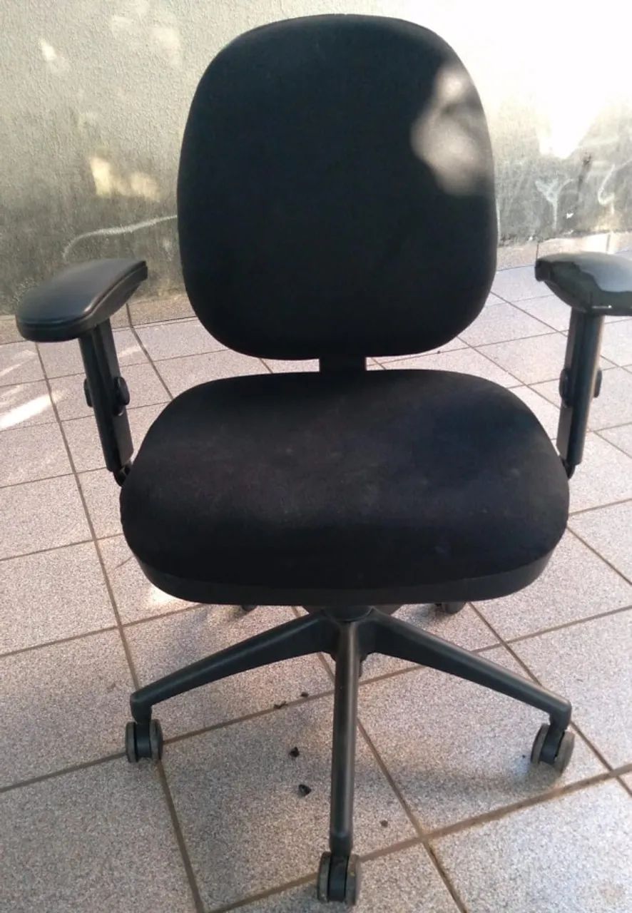 Cadeira com Rodinhas - Foto 2