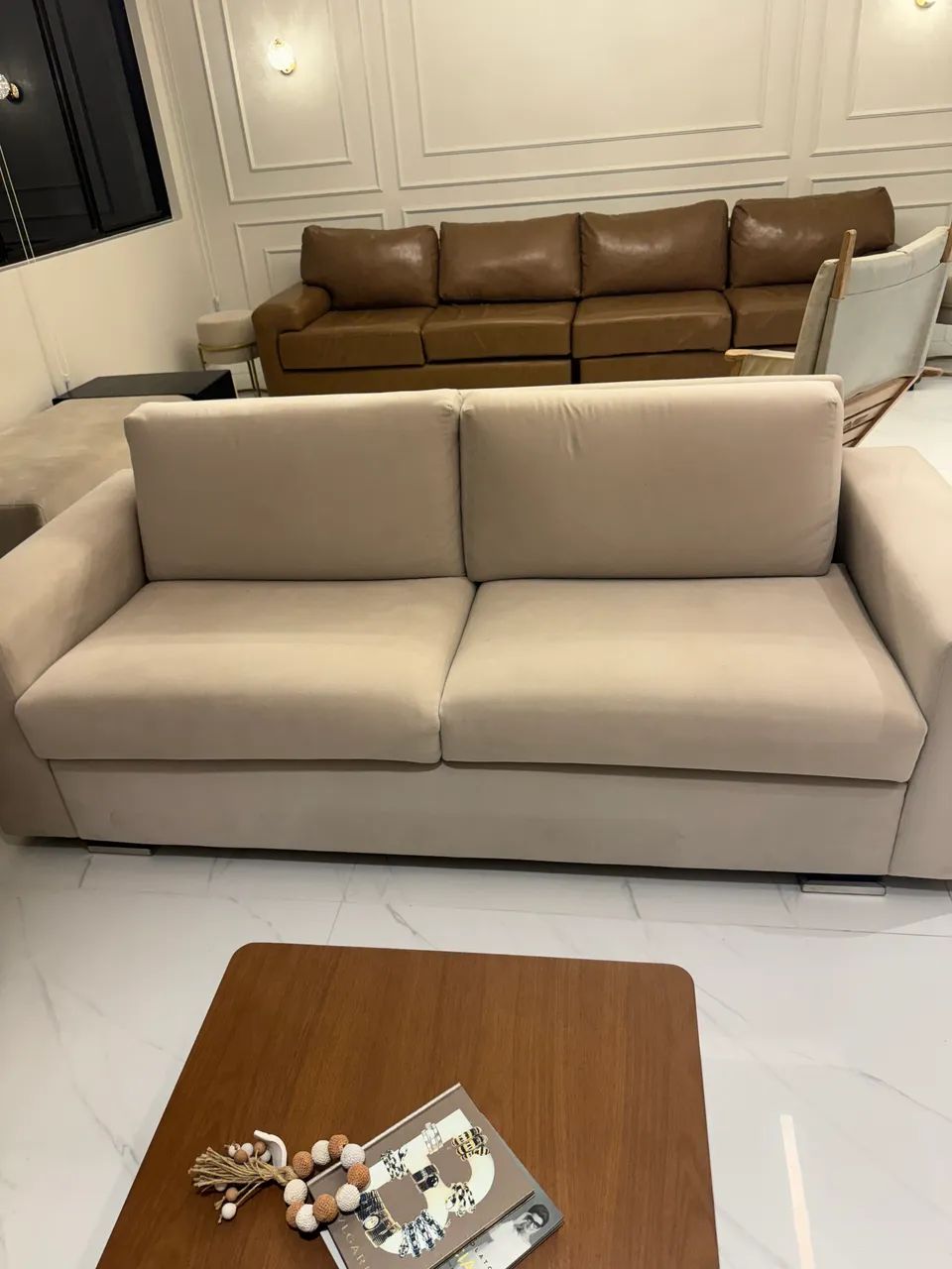Vendo lindo sofá elegante, moderno, linho 