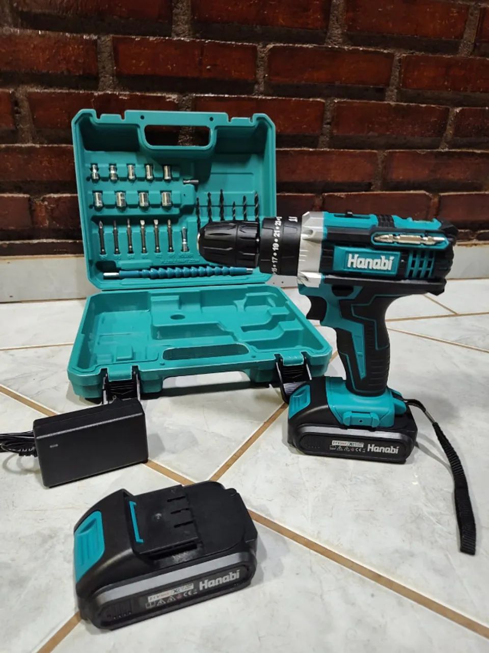 Parafusadeira Furadeira Impacto 2 Baterias Profissional 21v