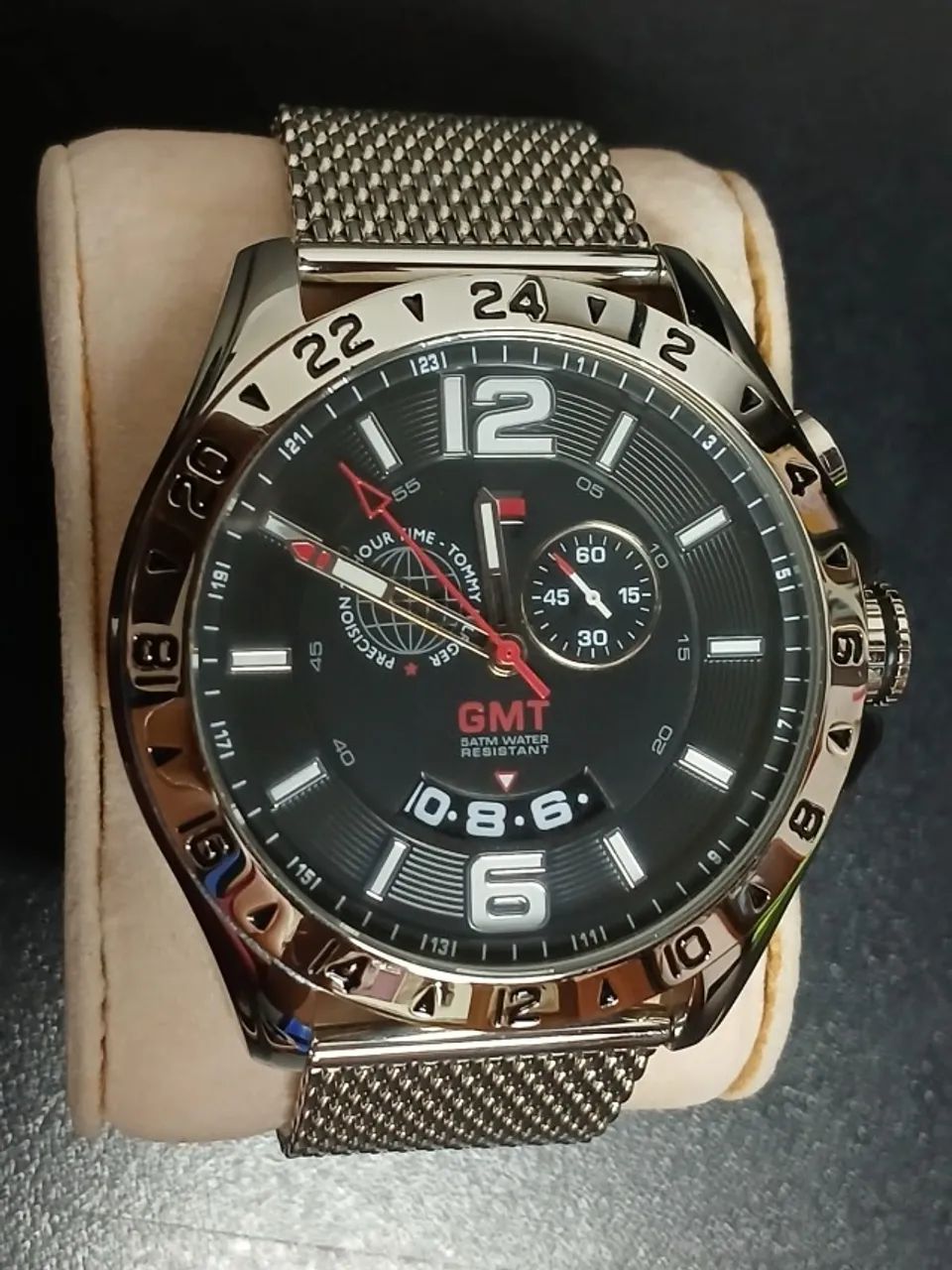 RELÓGIO GMT 5ATM RESISTANT 690,00