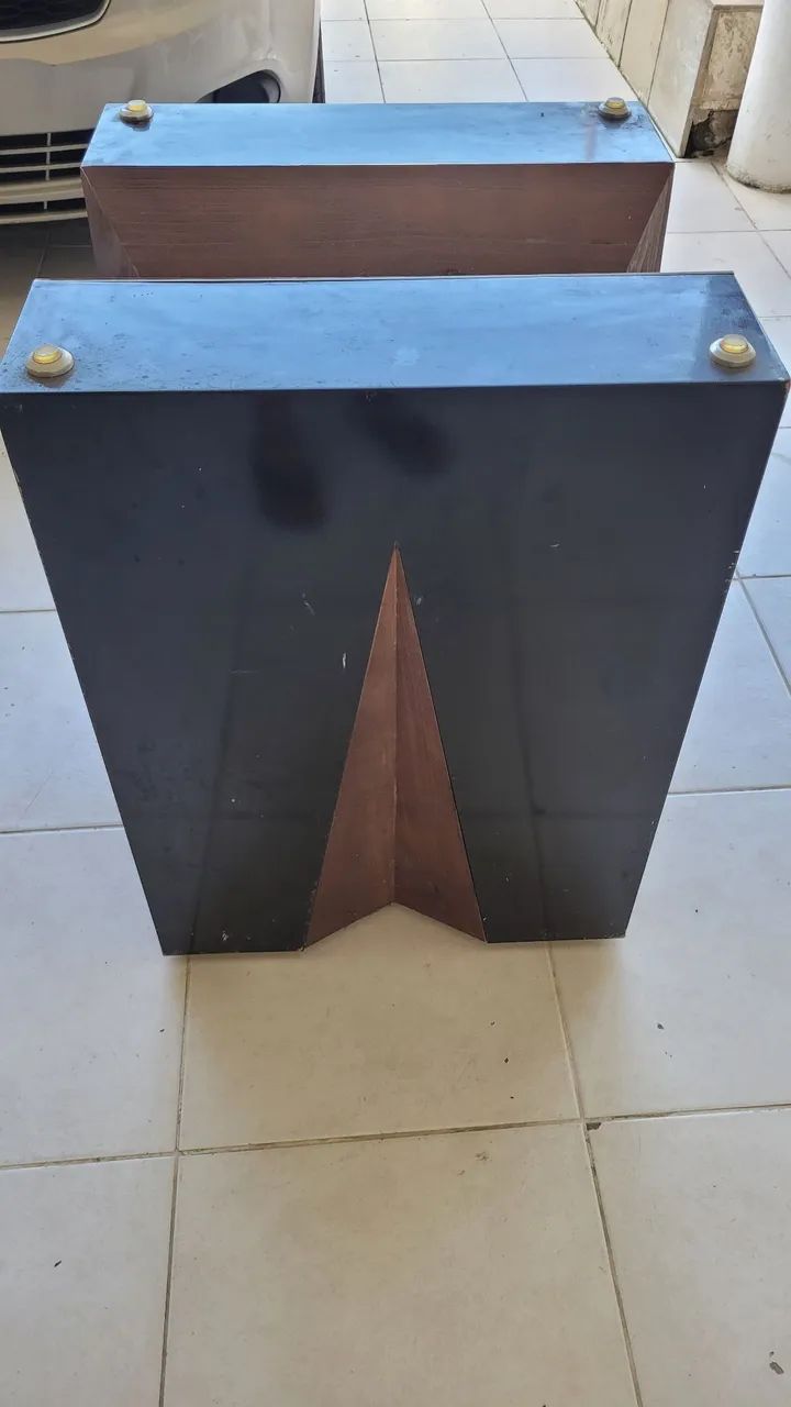PÉ DE MESA  de centro moderna em madeira e preto - Foto 2