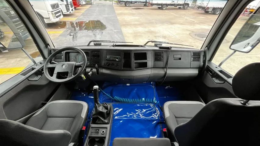 Vw 19.330 Constellation 2023 Baixa Km Apenas 119 Mil - Foto 13