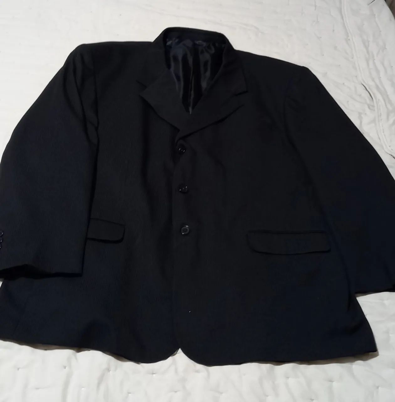 Terno preto risca de giz