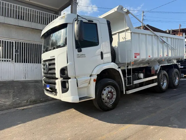 Volkswagen 31260 2011 6x4 Caçamba Novo