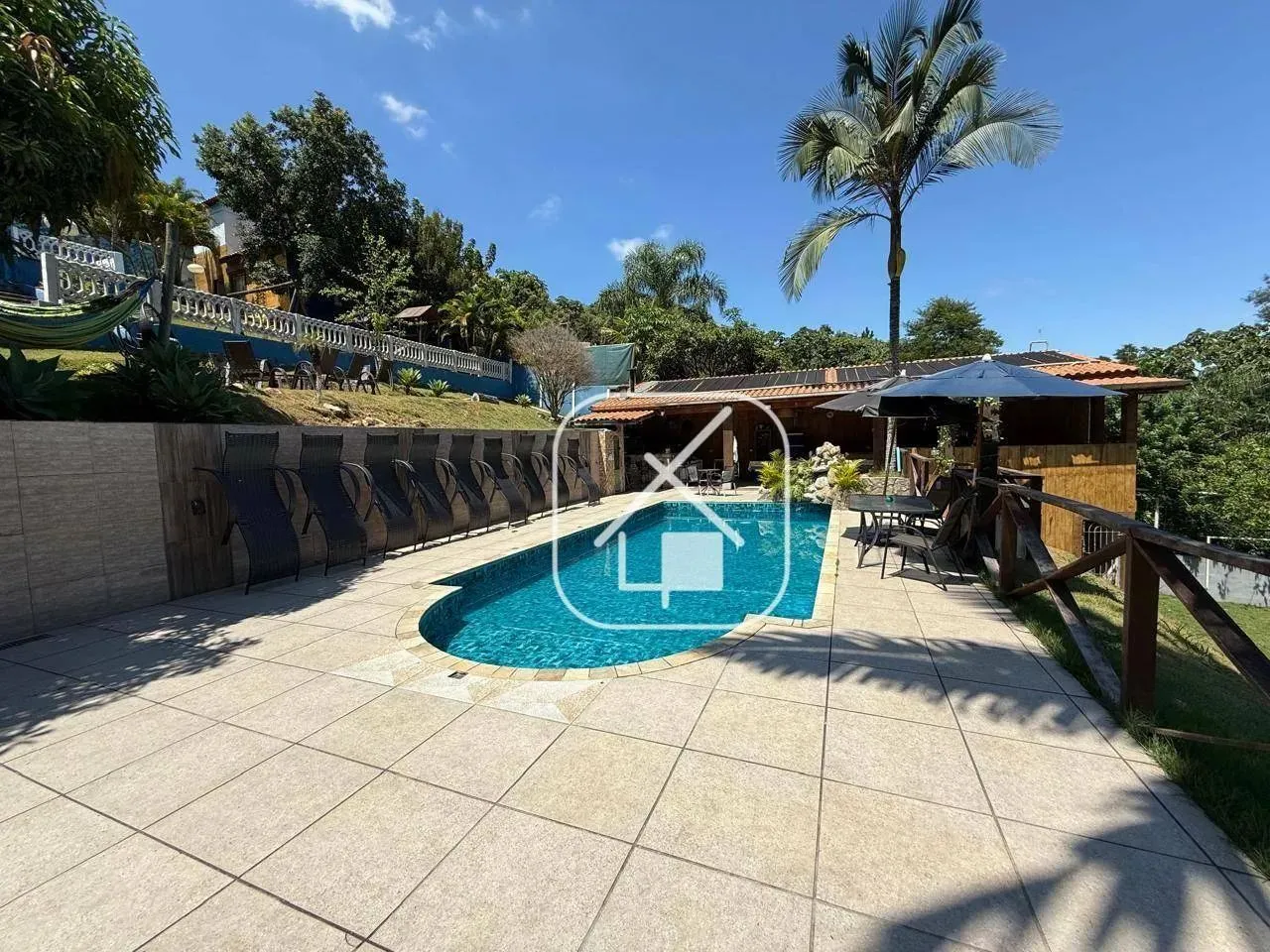Chácara com 7 dormitórios para alugar, 2000 m² por R$ 7.255,00/mês - Serrote - Guararema/S