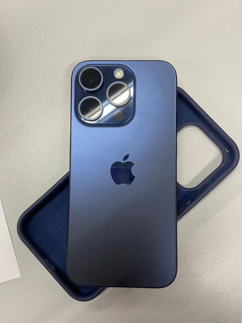 中*上様 Apple iPhone 15 Pro 128GB Blue Tita Apple iPhone 15 Pro (128GB) Azul Titânio - Apple iPhone 15 Pro