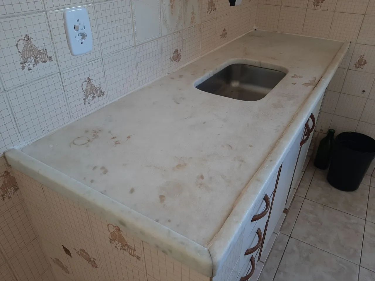 Bancada de marmore com cuba inox - Foto 4