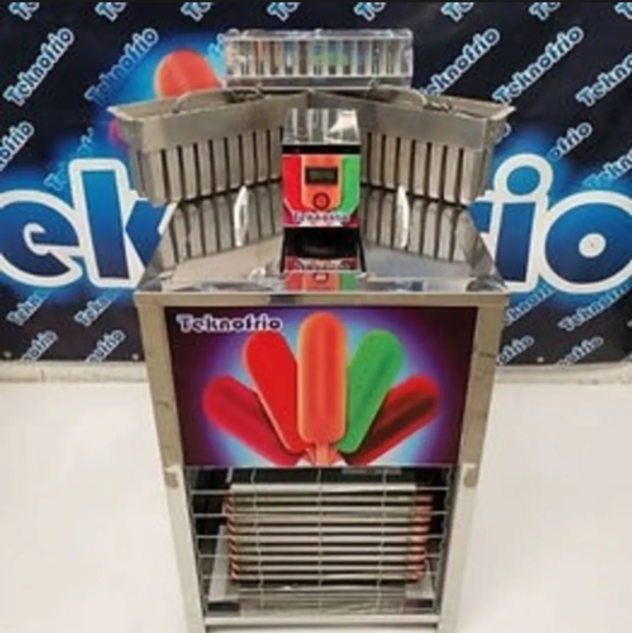 Máquina de fazer picolé