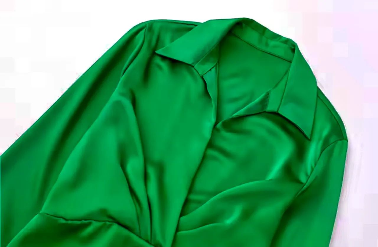 Vestido verde de seda - Foto 2