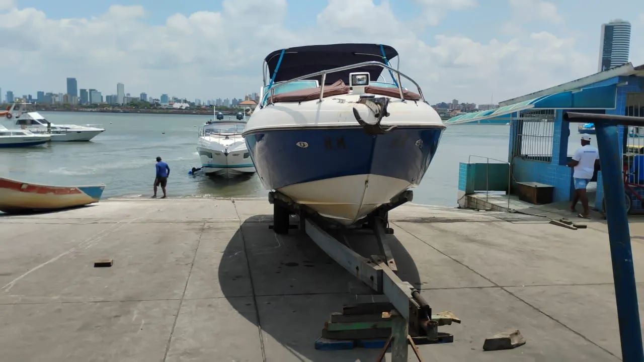 ALUGO LANCHA EM RECIFE E VENDO TAMBÉM. 