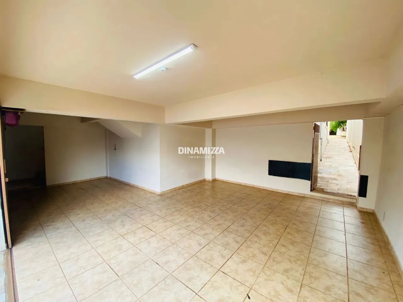 Amplo imóvel para locação em localização privilegiada - Foto 2