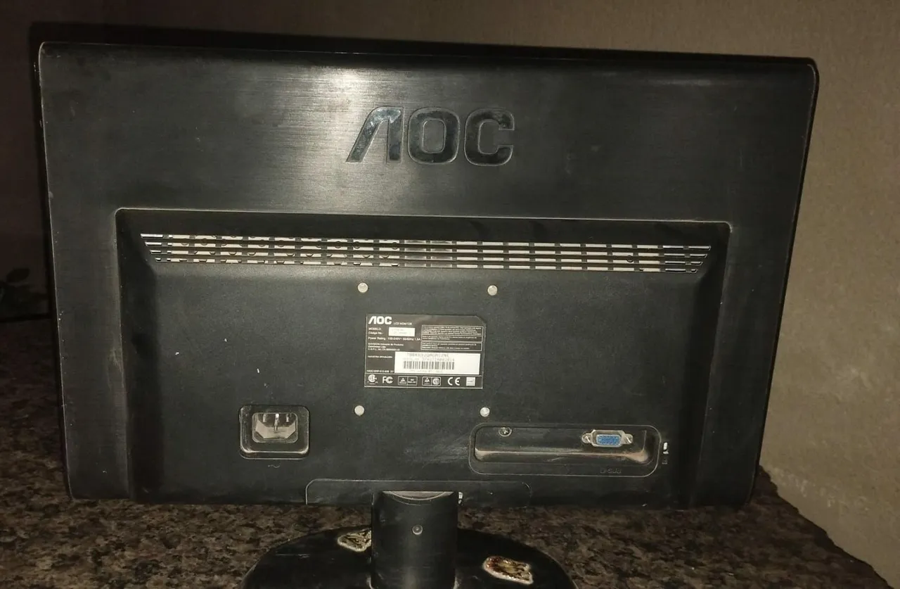Monitor AOC
