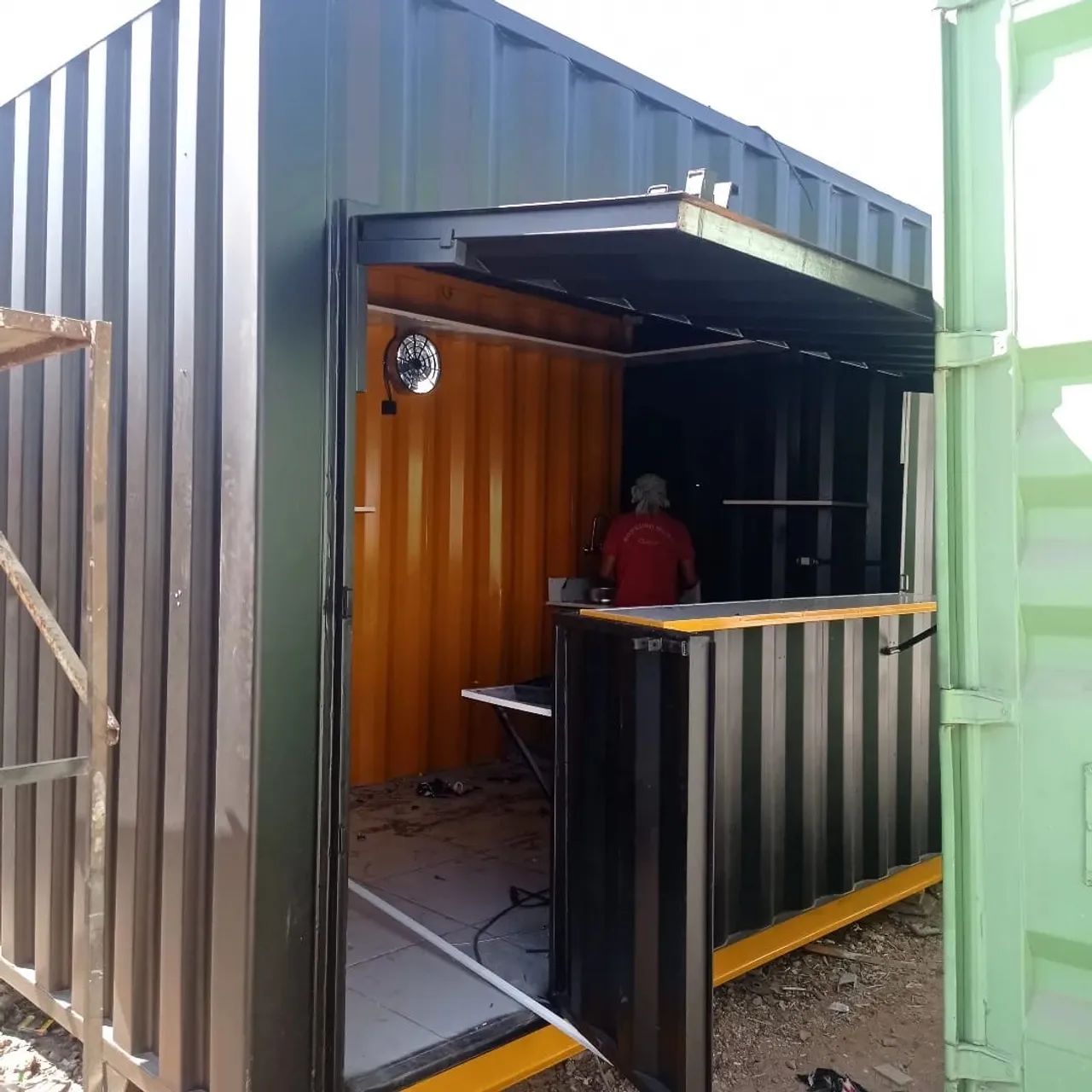 CONFECÇÃO DE TRAILER E CONTAINER - Foto 4