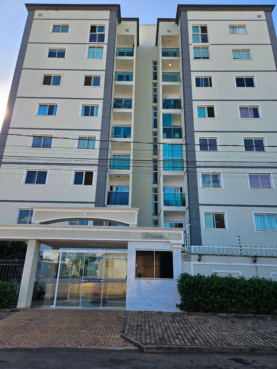 Alugo apartamento
