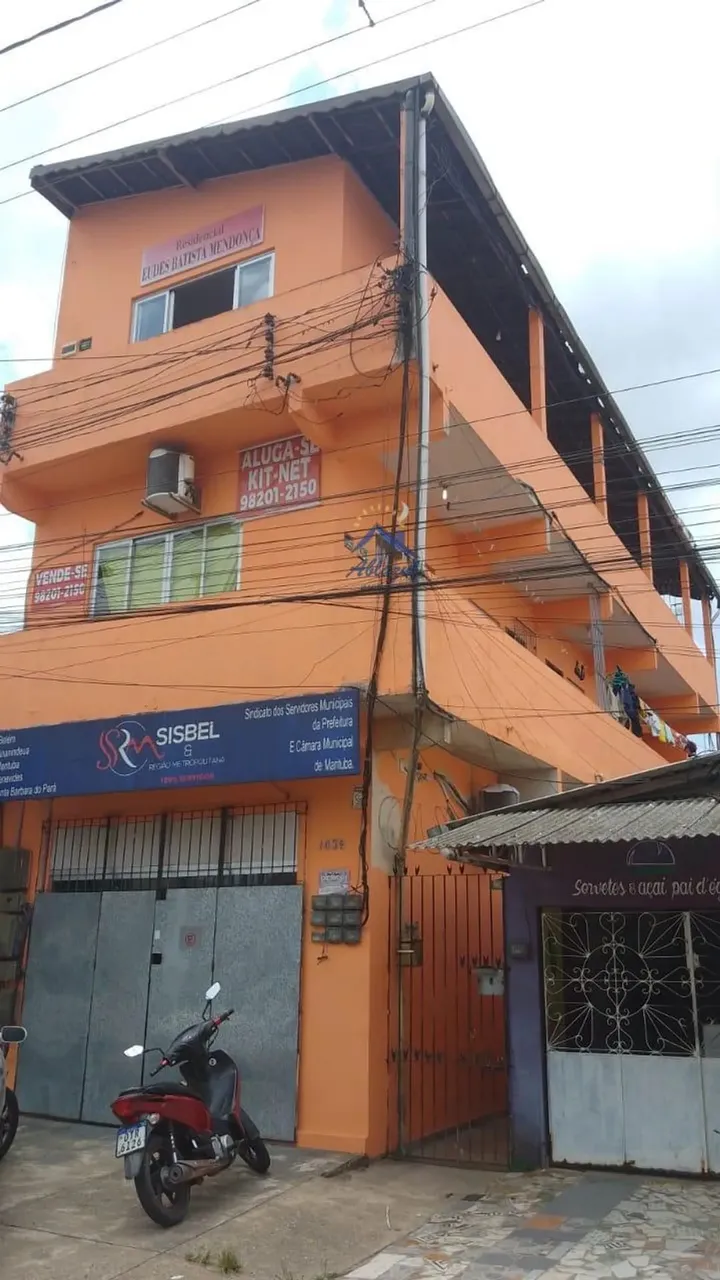 VENDE-SE PRÉDIO, 341M², 12 KITNETS, PONTO COMERCIAL
