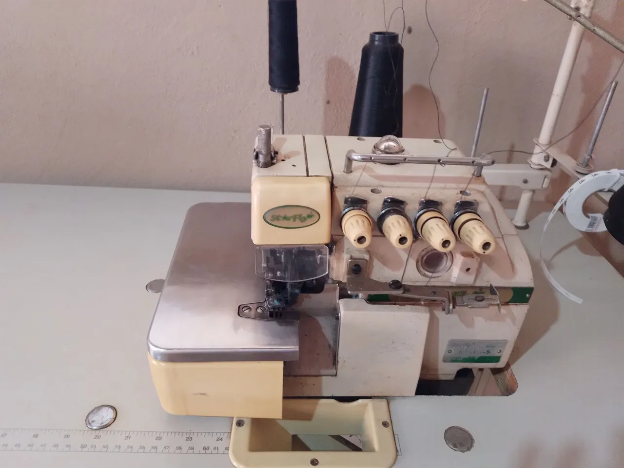 Máquina Overlok Industrial