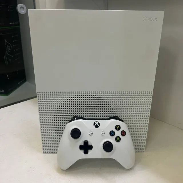 Xbox One S 1TB Semi Novo com Garantia-Pegamos Videogames-Cartão Até 12x-Loja Física