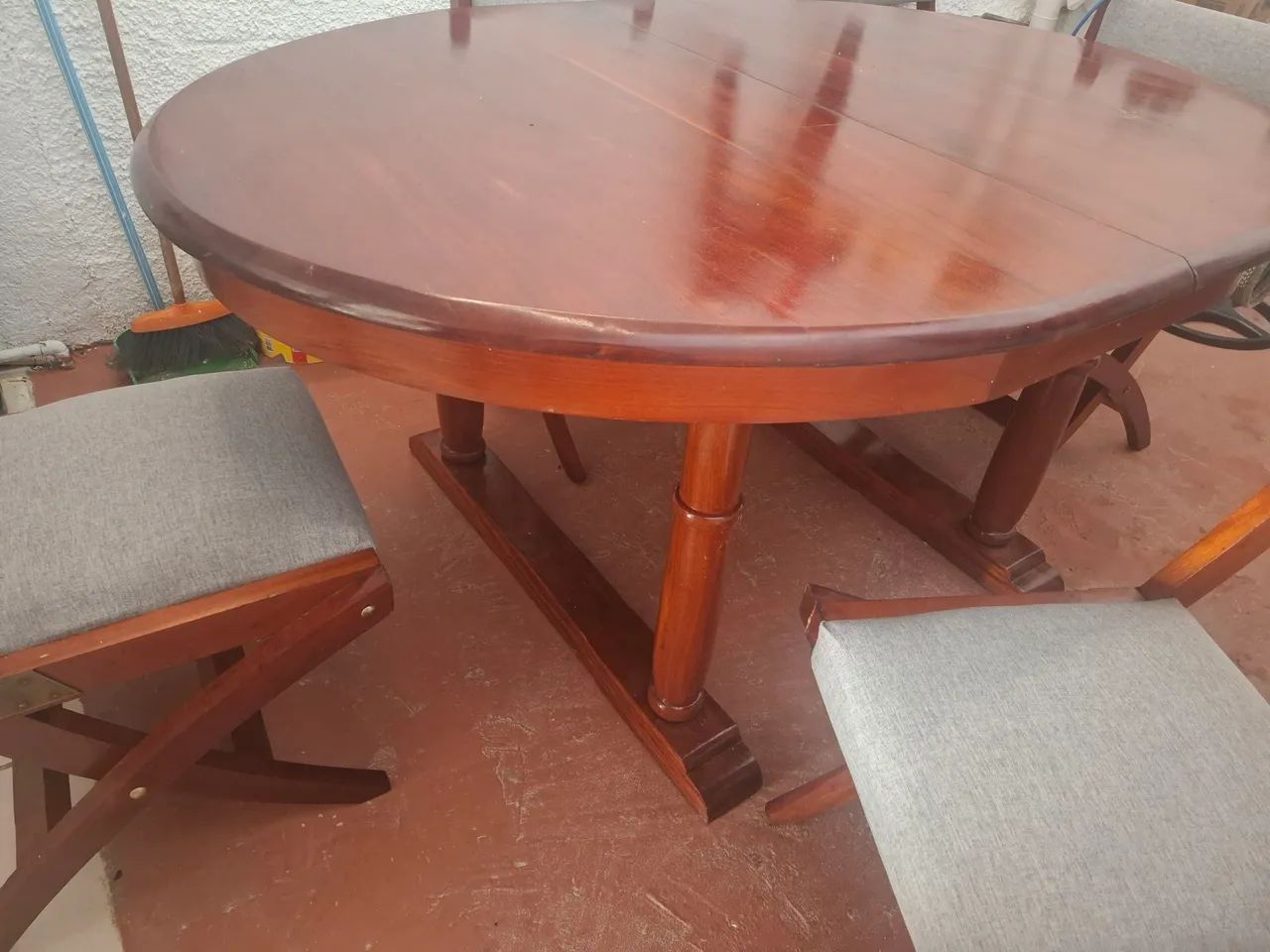 Mesa de Jantar em Madeira Maciça - Foto 4