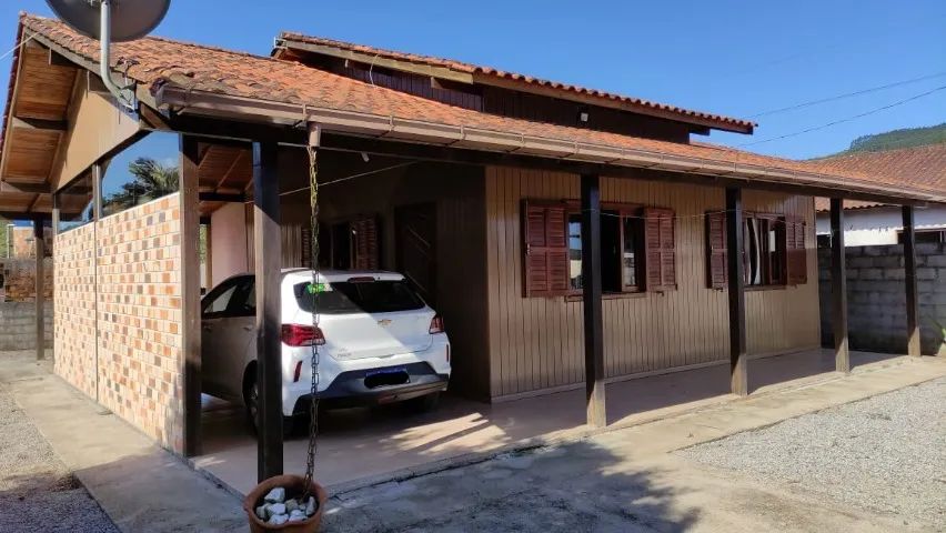 Casa 2 quartos, Garagem, área de serviço, terreno 420m², Penha, Paulo Lopes.