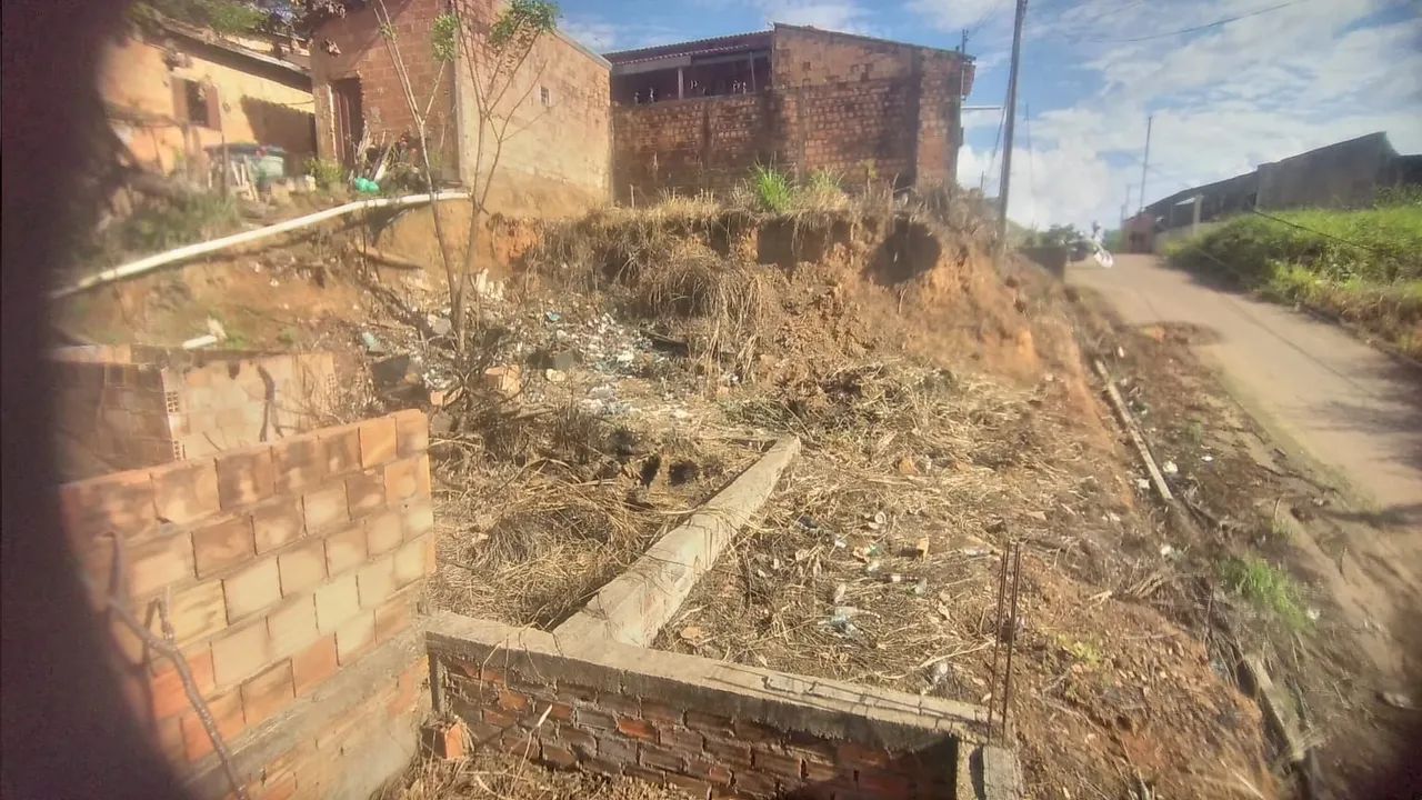 vende-se um terreno 