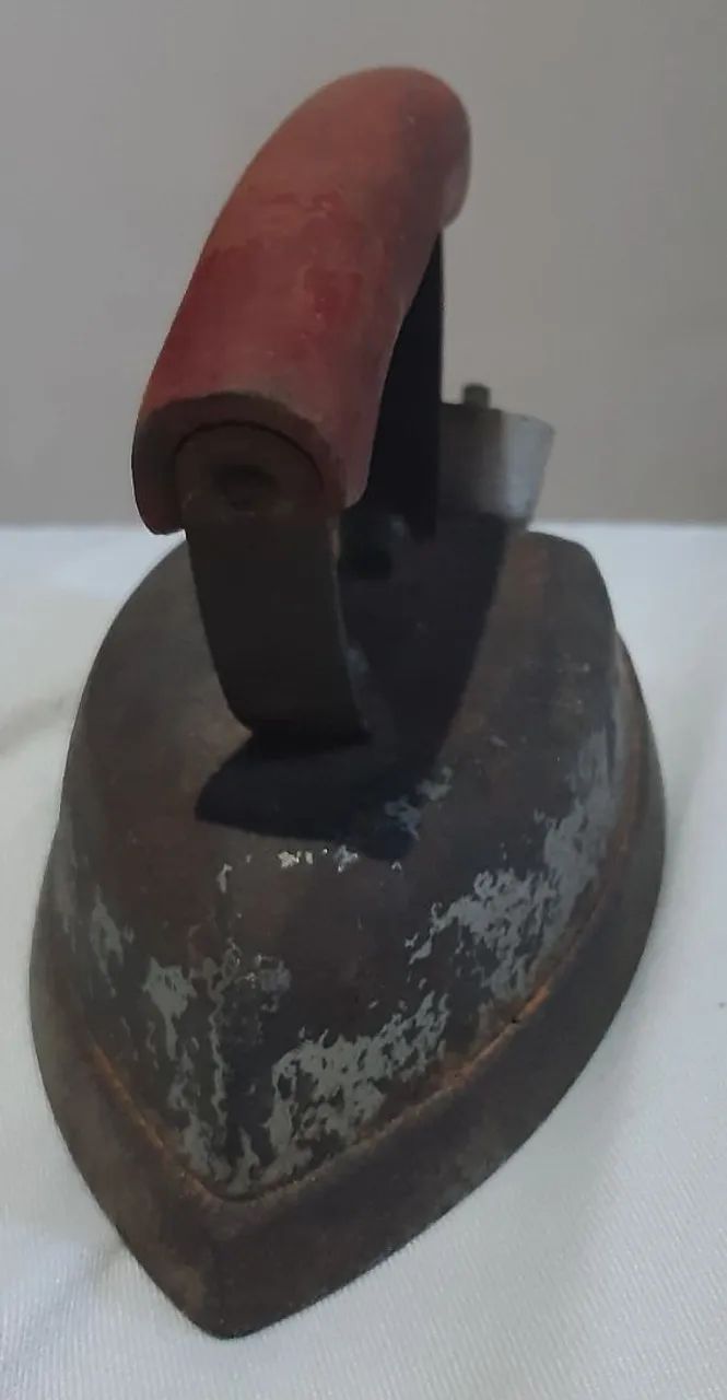 FERRO DE PASSAR ROUPA ANTIGO - Foto 2