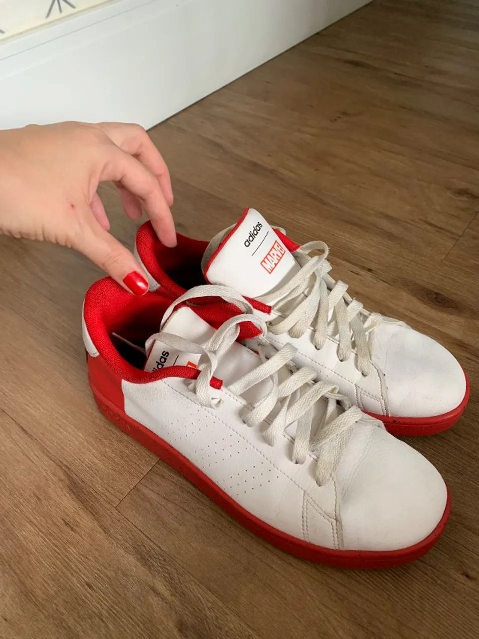 Tenis adidas Marvel Advantage Spider-Man  - Foto 2