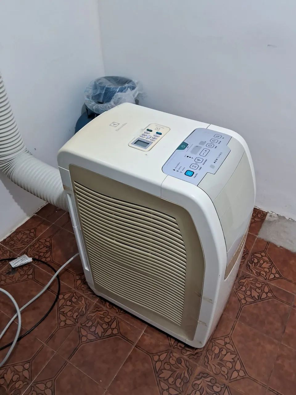 Ar Condicionado Electrolux Eco Turbo - Foto 2