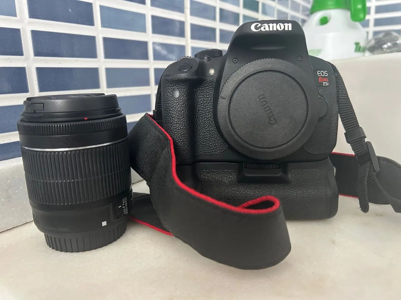 Câmera Canon EOS Rebel T5i DSLR