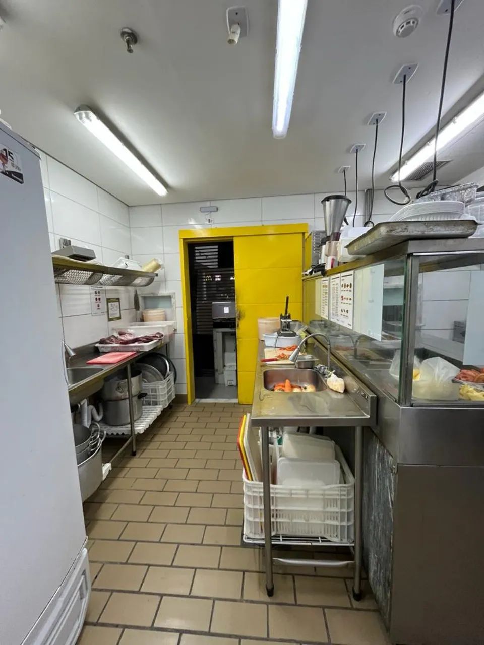 Passo franquia de excelente restaurante em funcionamento  com loja de 53 m2 em Shopping Vi - Foto 2