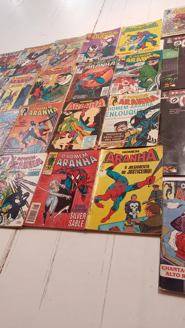 Gibis homem aranha e batman
