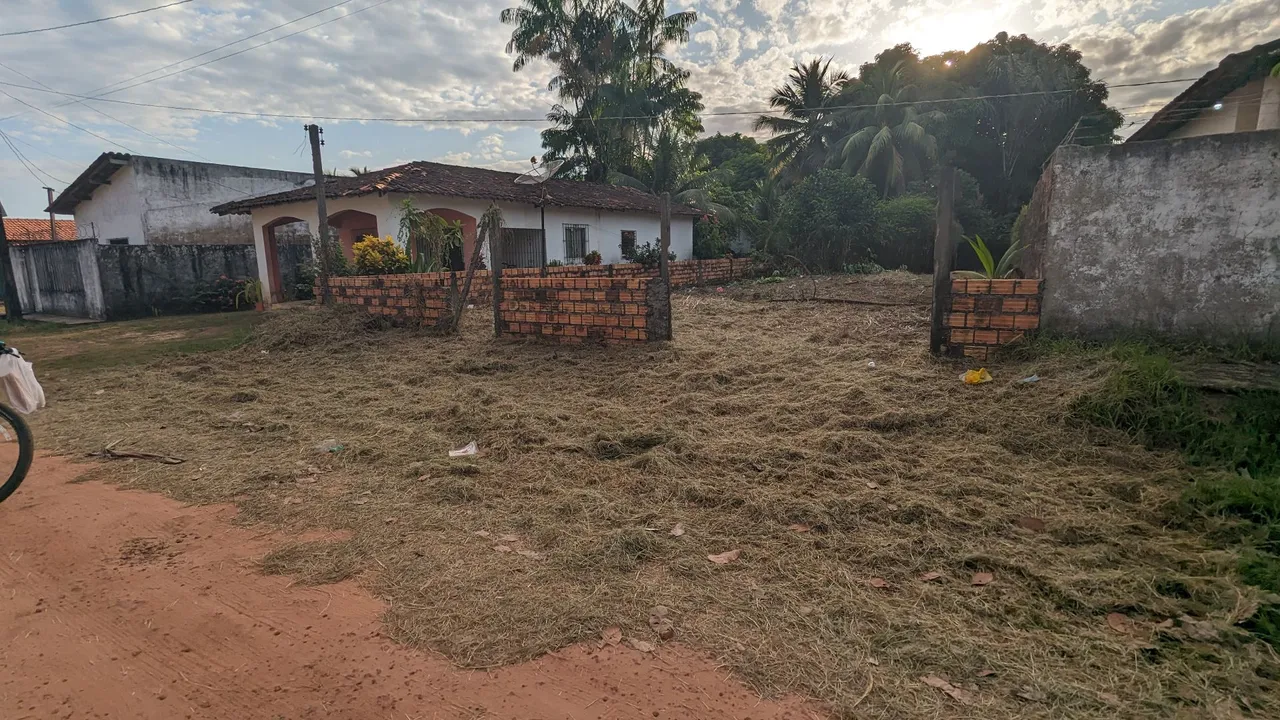 Lote medindo 10x30, com escritura pública, marudá - centro