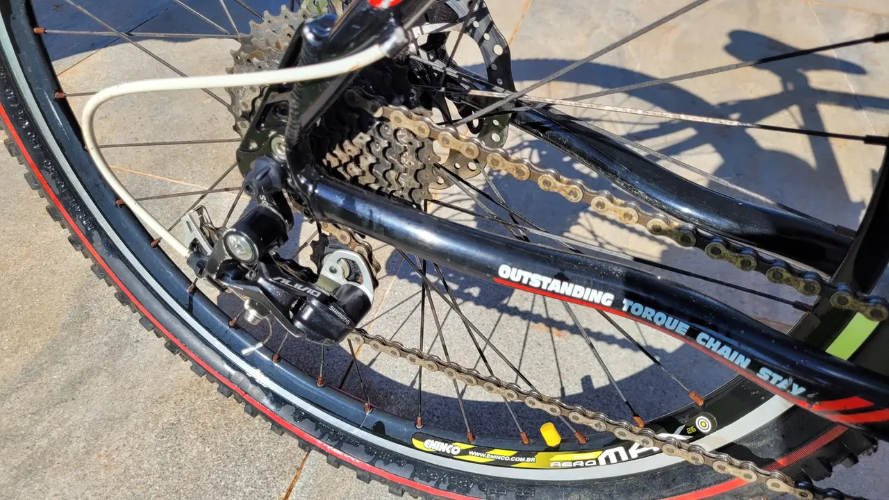 Bicicleta 27 velocidades, shimano alivio