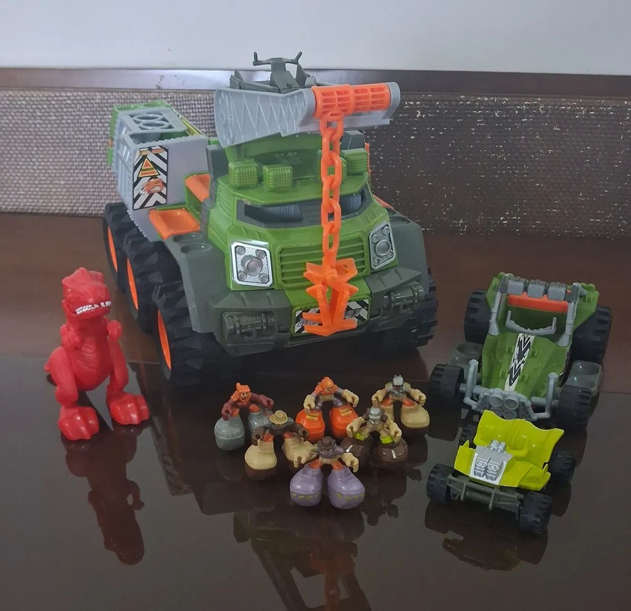 Caminhão Matchbox - Jurassic World 