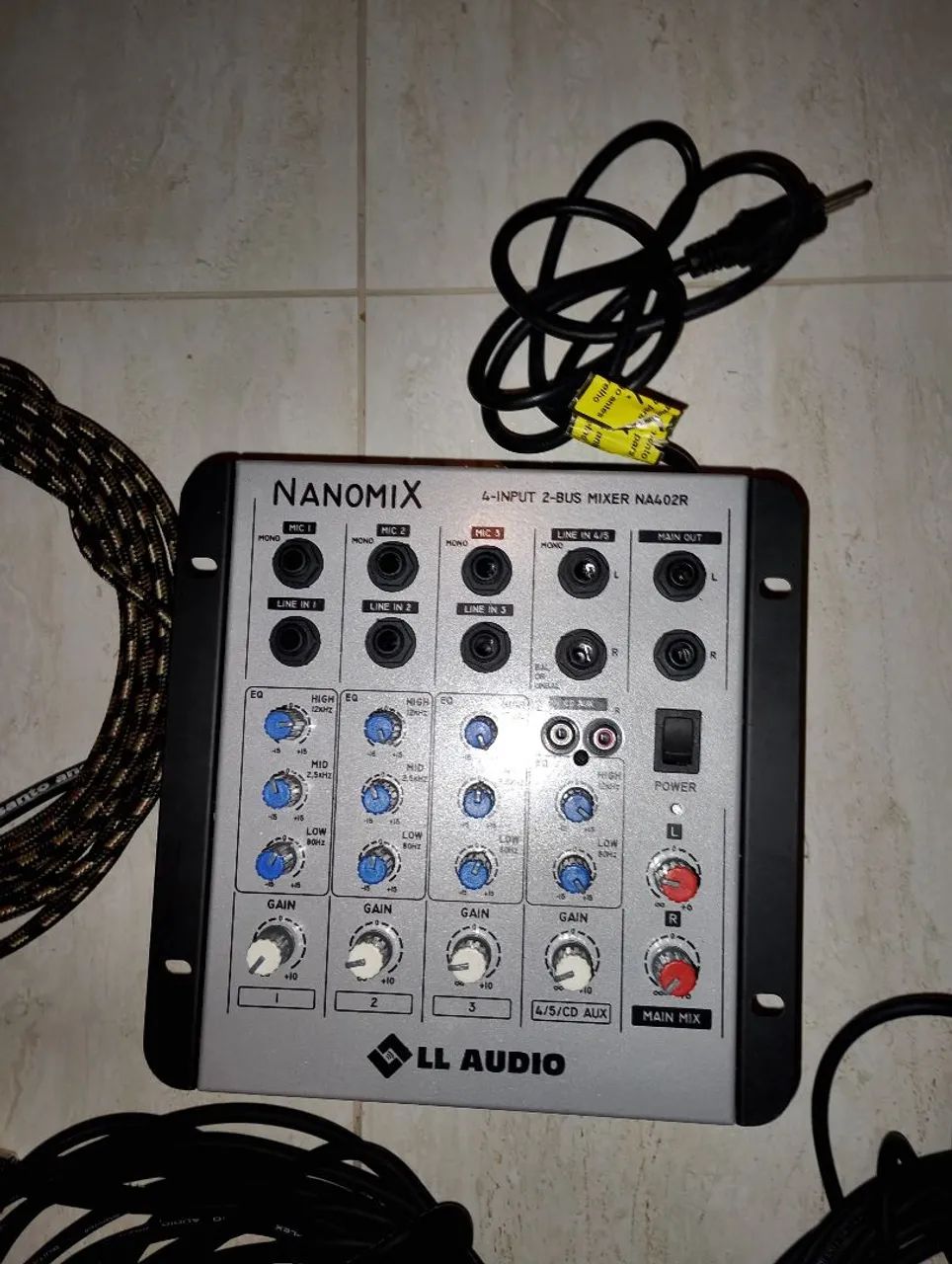 Sound Mixer and Cables Table64617797176067120