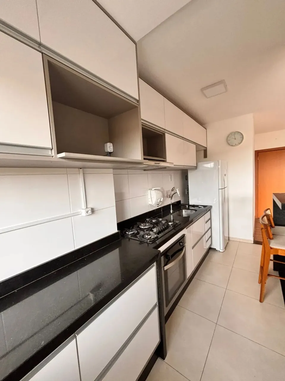 Apartamento mobiliado de 3 quartos sendo 1 suíte