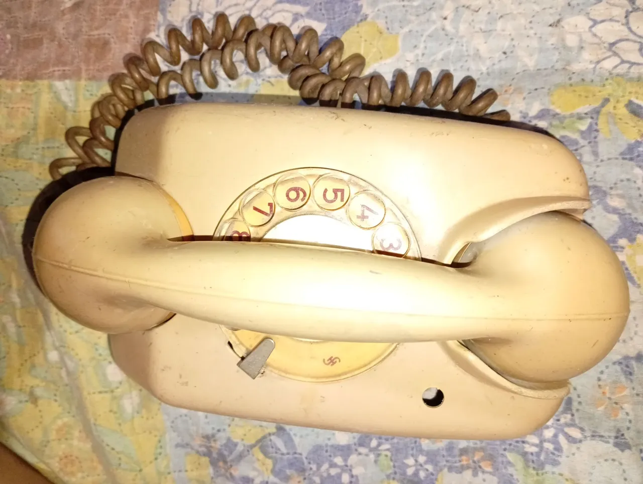 Telefone Fixo Vintage com Discador Rotativo