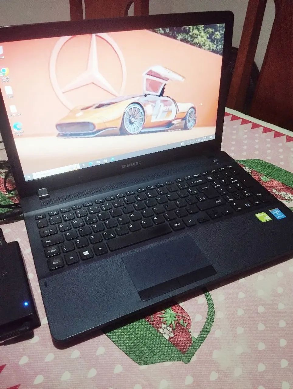 Notebook Samsung processador core i7 com placa de vídeo 2gigas 8 gigas de memória 