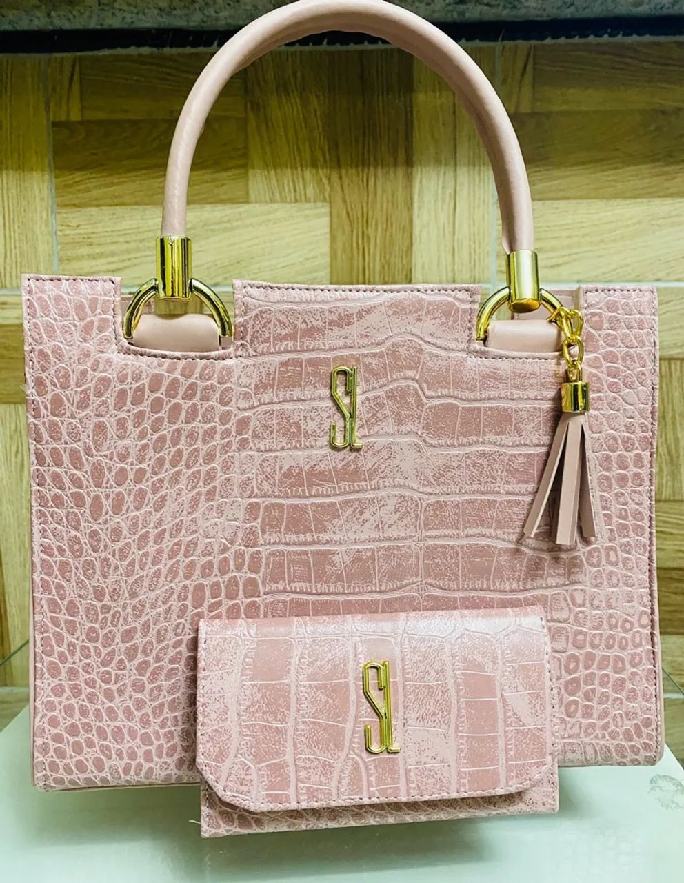 Bolsa Feminina Colorida com Design Moderno - Foto 2