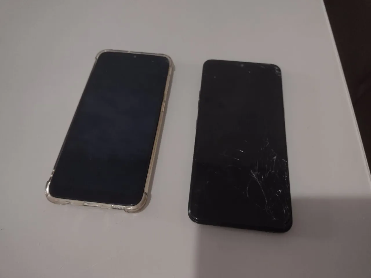VENDO 2 CELULARES - TROCAR A TELA
