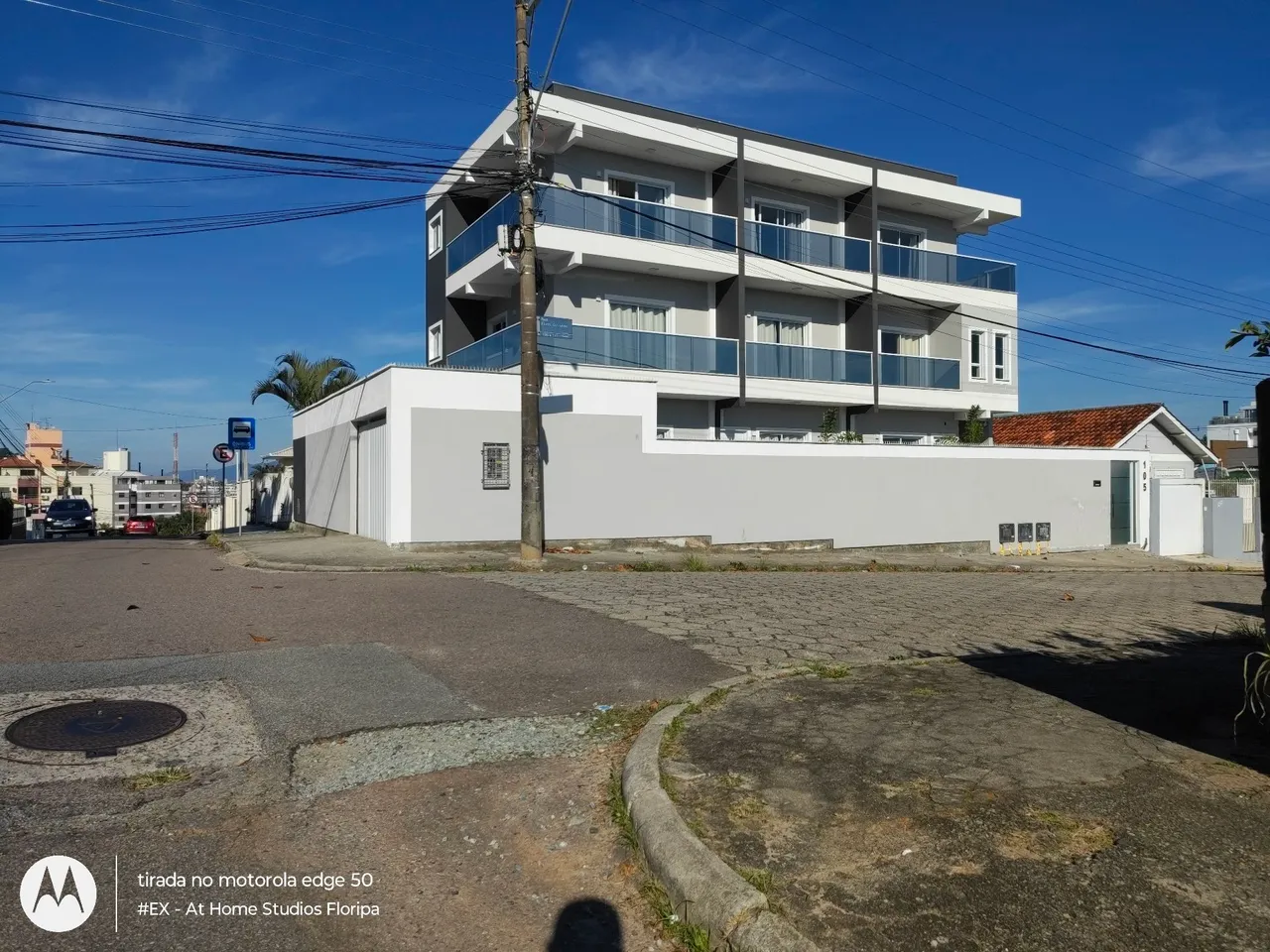 Studios novos em Capoeiras - Semi mobiliados