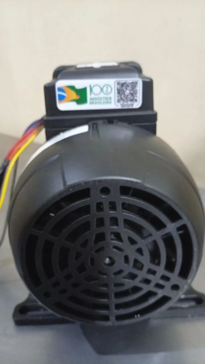 Motor de maquina de bater açaí Hércules de 1/4 - Foto 3