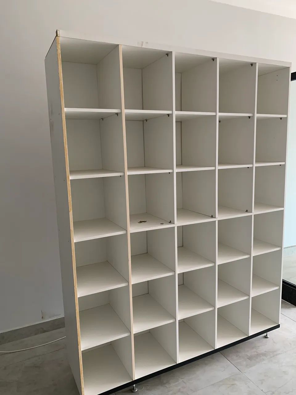 Balcão estante comeia 