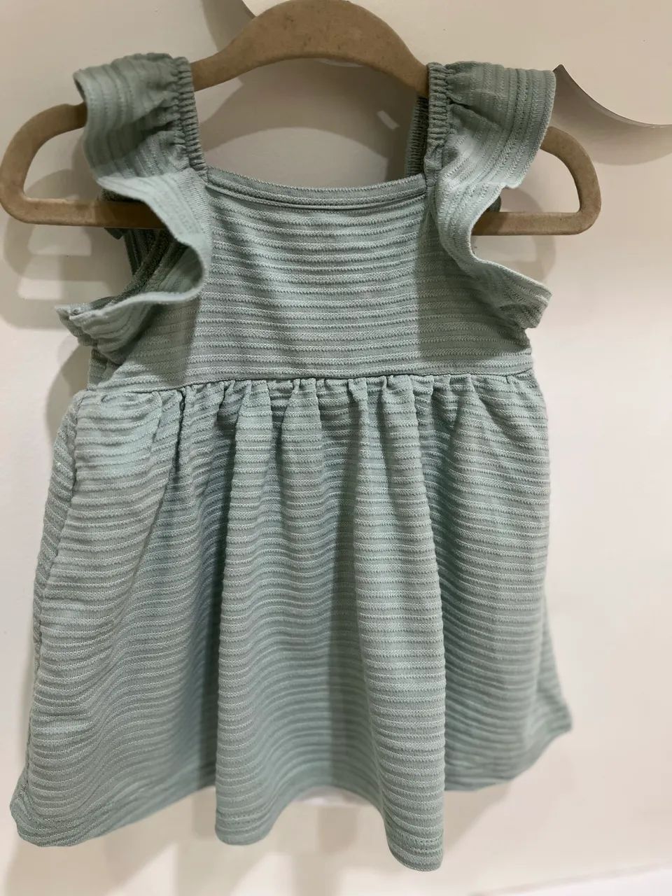 vestido body bebê lilica ripilica verde com libélulas bordadas - Foto 4