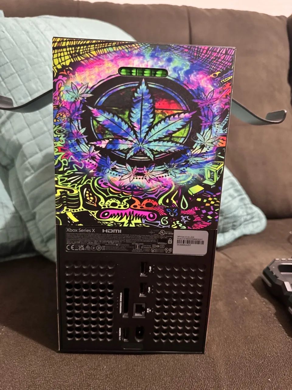 Xbox Séries X 3Tb com skin 2 controles e case - Foto 4