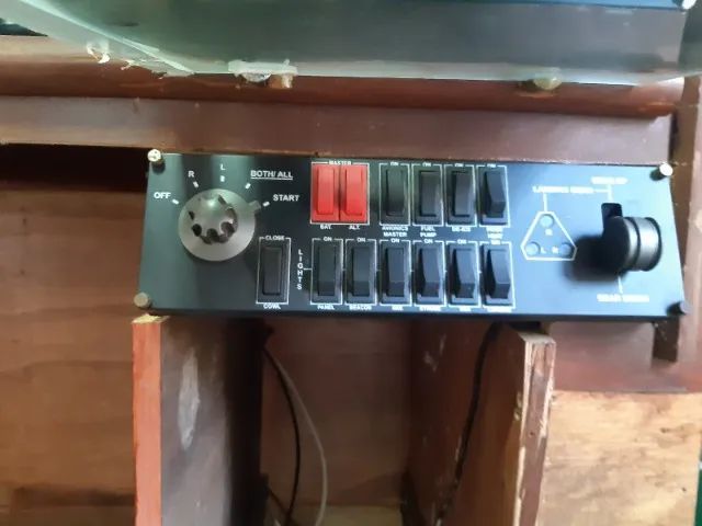 Pro flight Switch Panel - Logitech - Saitek -(comutação de voo) - Foto 2