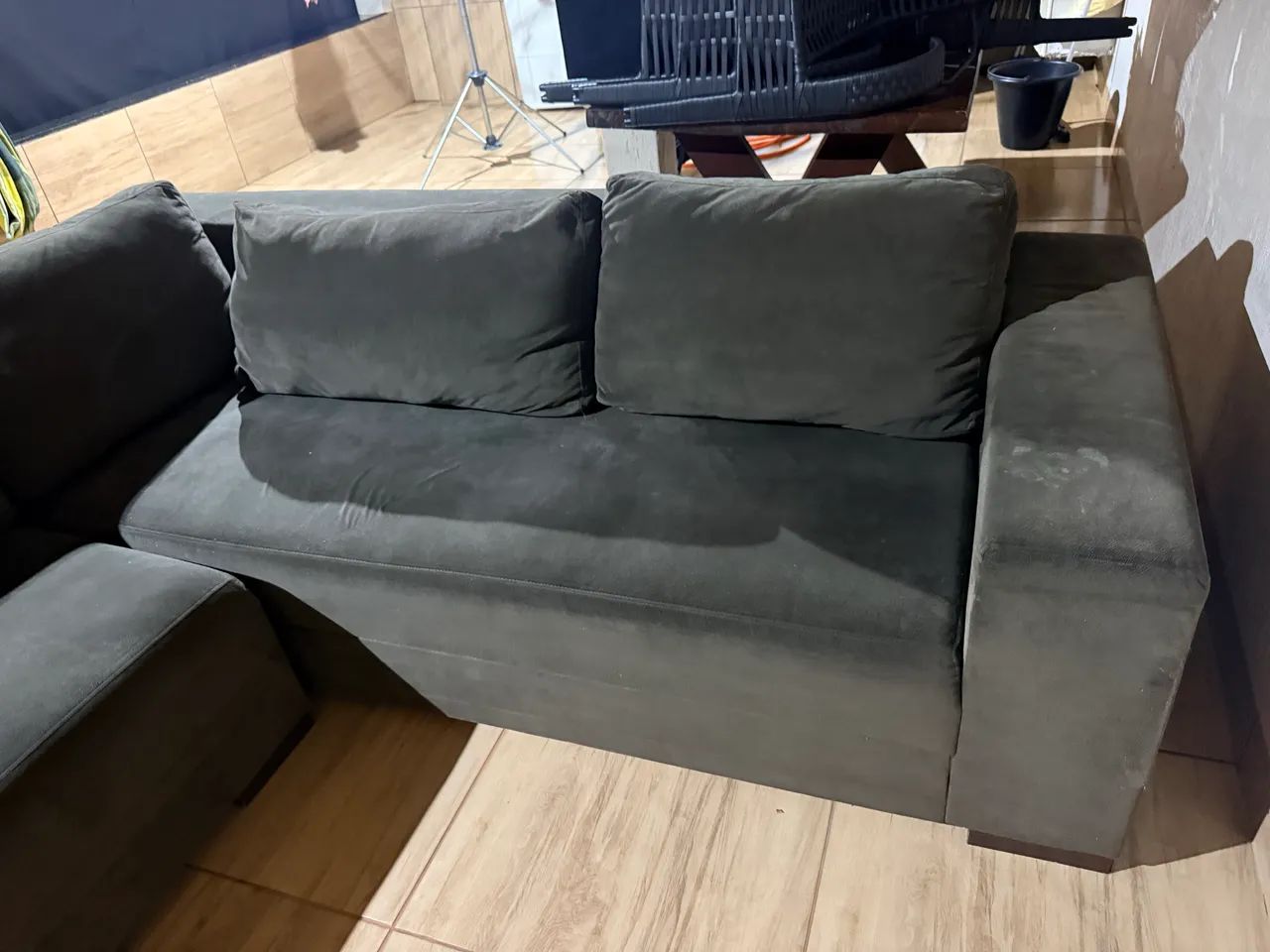 Sofá usado 65171905468417121