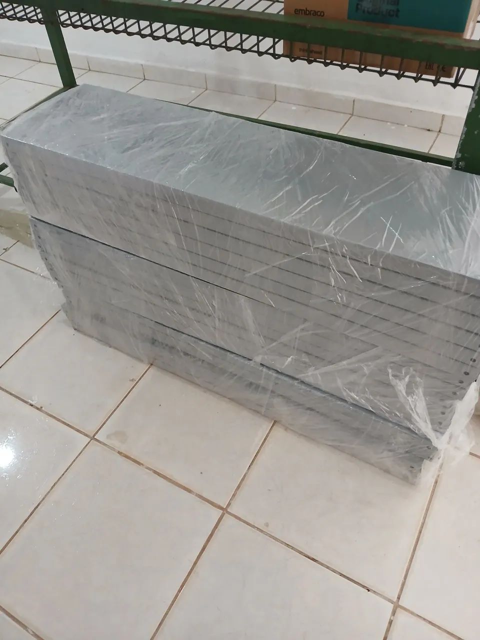 Estante de Aço 2m - Nova na Embalagem - Foto 2